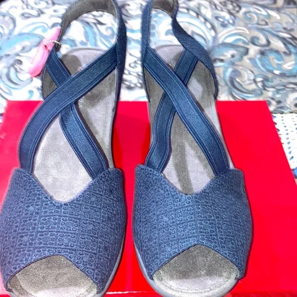 Memory Foam Ladies Navy Toe Post Sandals Skechers Shoes Navy